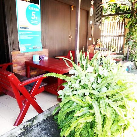 Baan Mai Guesthouse Mae Hong Son Exteriér fotografie