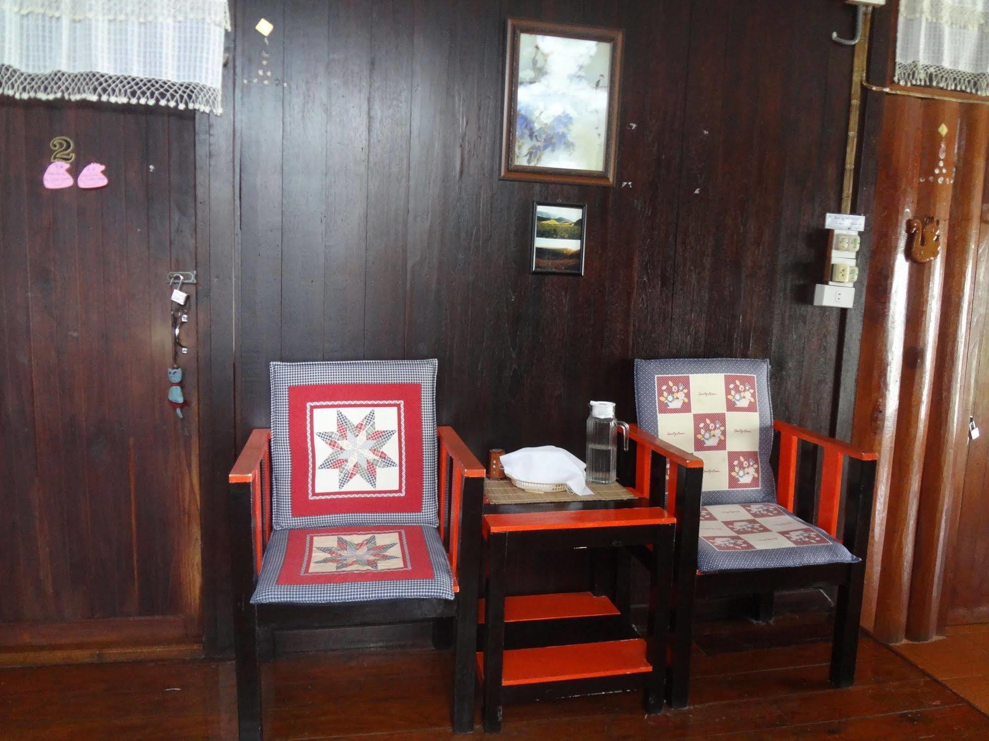Baan Mai Guesthouse Mae Hong Son Exteriér fotografie