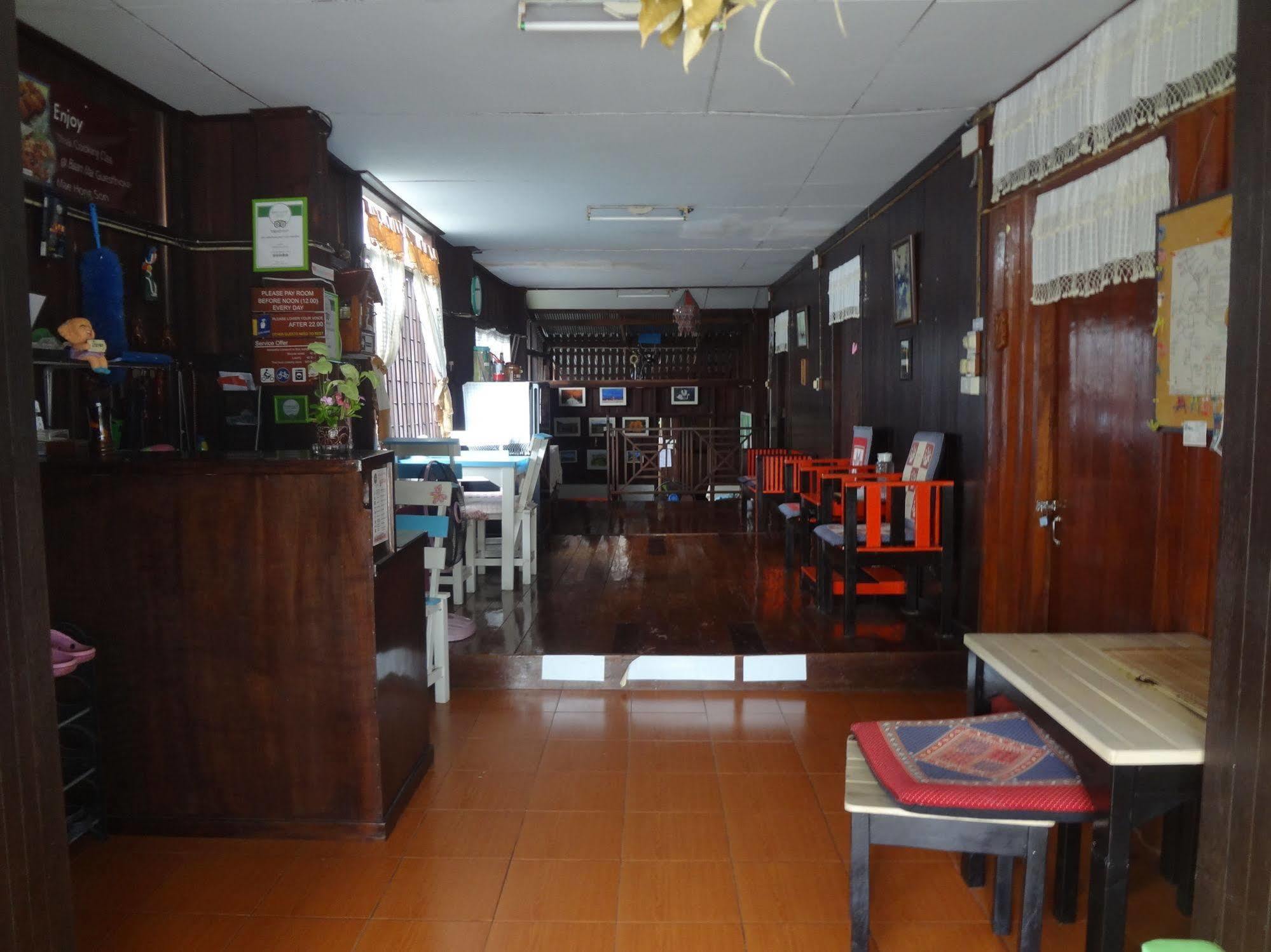 Baan Mai Guesthouse Mae Hong Son Exteriér fotografie